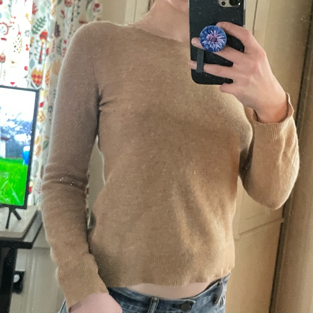 Cashmere sweater